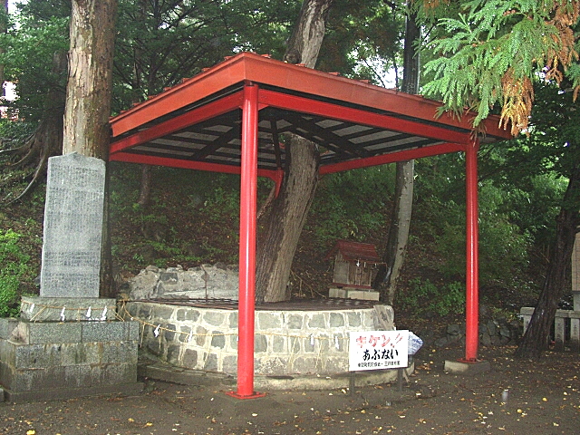 玉掛諏訪神社