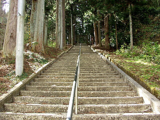 鍋倉山八幡神社